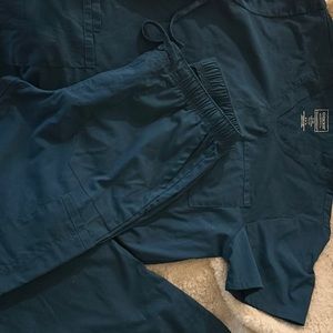 Men’s Medium set of Cherokee Workwear Caribbean Blue